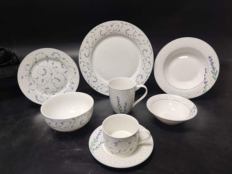RAH-I134 New Bone China In-glaze Dinner Set 